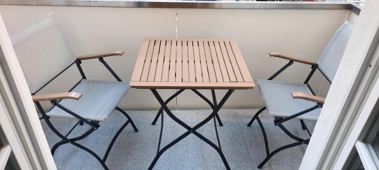 شقة Zentrale Lage I Historisch I Parkplatz I Fahrradkeller اشتراوبينغ المظهر الخارجي الصورة